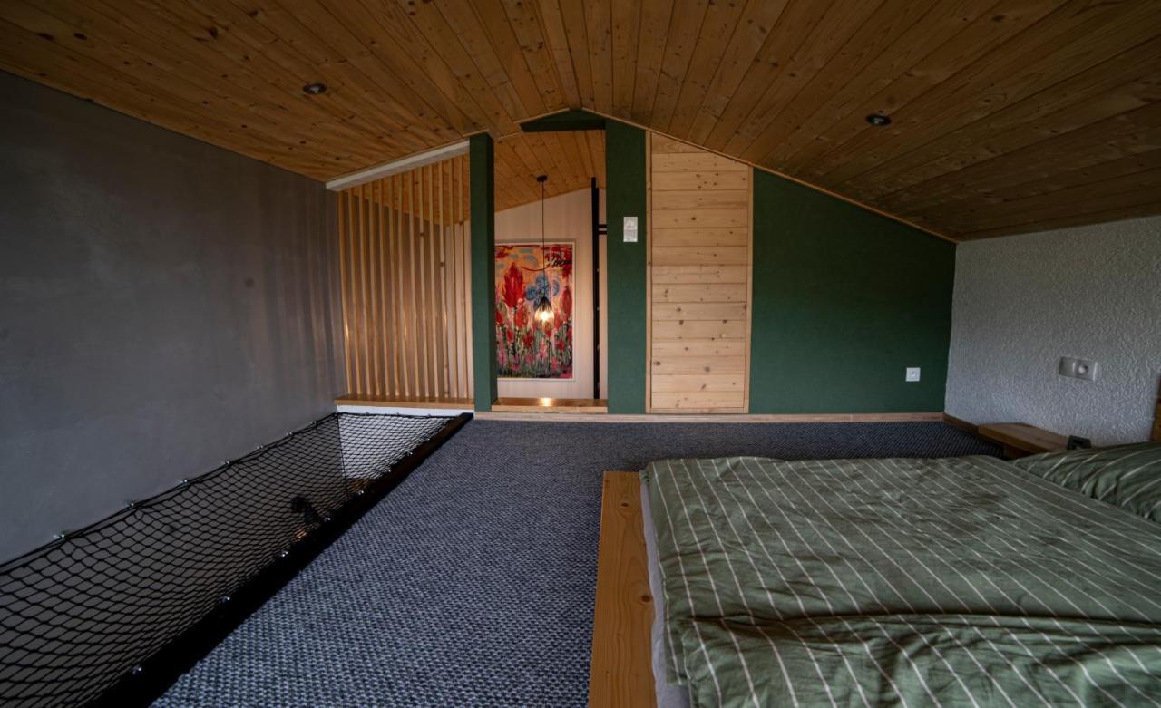 Вілла Panorama / Tinyhouse Podbrezova Екстер'єр фото